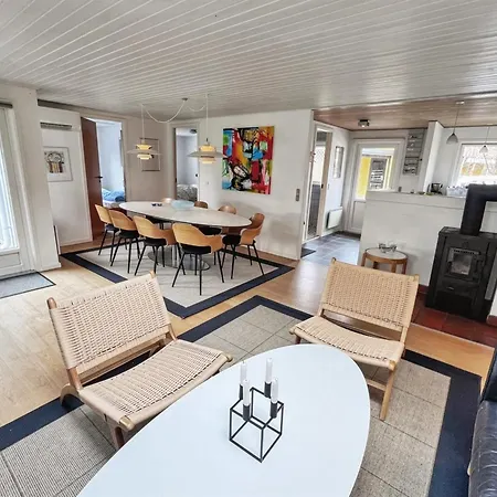 Elisabeth - 400m From The Sea By Interhome
